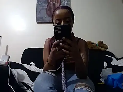 hoely grail01 online show from September 23, 2025, 3:41 pm