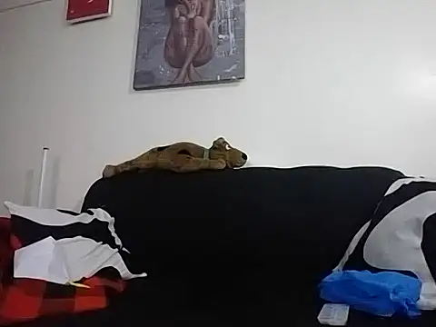 hoely grail01 online show from October 1, 2025, 4:33 pm