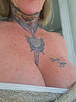 YourMommyBlair online show from March 6, 2025, 10:09 am