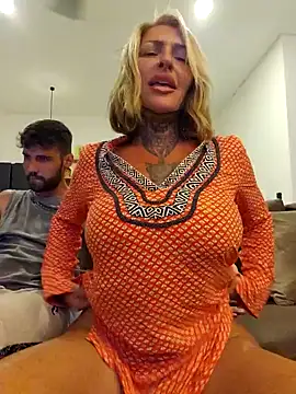 YourMommyBlair online show from December 20, 2025, 11:35 am