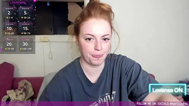 aaprill online show from October 5, 2025, 7:43 am