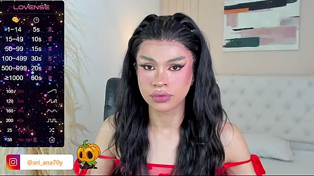 LOISE-XX online show from October 8, 2025, 6:04 am