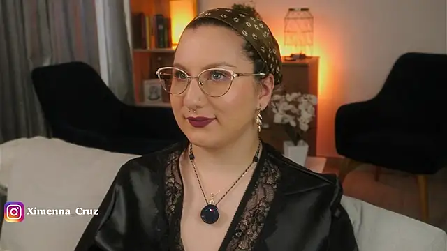 Ximenna Cruz online show from March 13, 2026, 5:51 pm