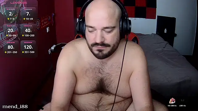 menditeta1 online show from November 7, 2025, 8:57 pm