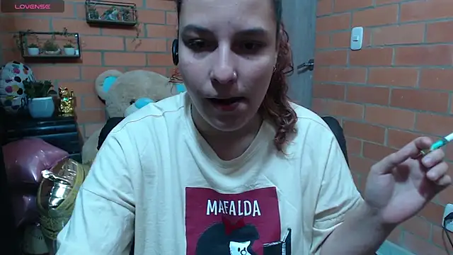 alexia 87 online show from November 7, 2025, 9:52 pm