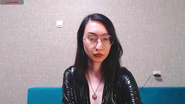 Xxx goddes xxX online show from October 2, 2025, 2:42 pm