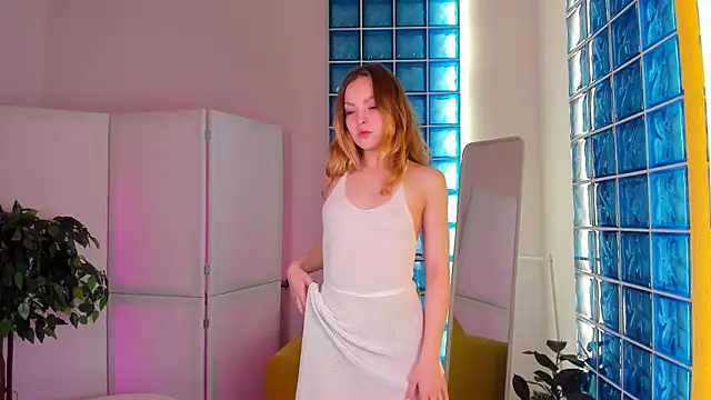 stay with alice online show from September 24, 2025, 1:50 pm