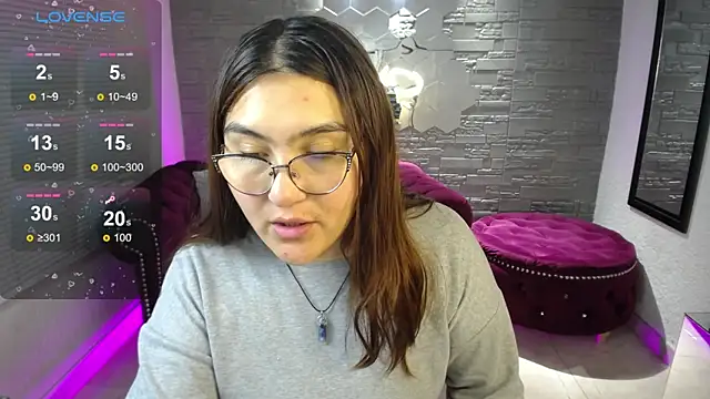 Snapshot of conniejames_m chatting on July 7, 2026, 11:25 am conniejames m online show from July 7, 2026, 11:25 am