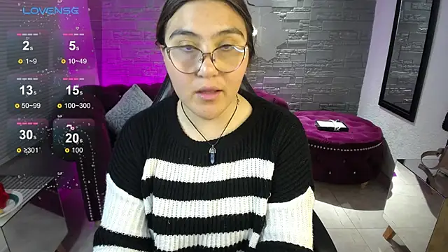 Snapshot of conniejames_m chatting on July 24, 2026, 12:23 pm conniejames m online show from July 24, 2026, 12:23 pm
