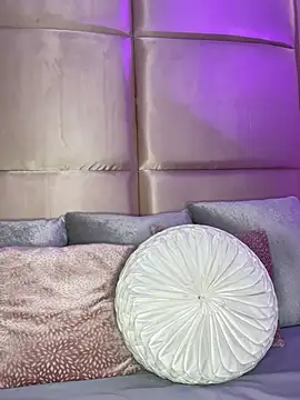 SaharaRush  online show from January 7, 2025, 4:39 am