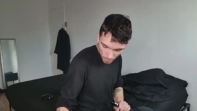 JackDesFeux online show from June 16, 2026, 11:49 pm