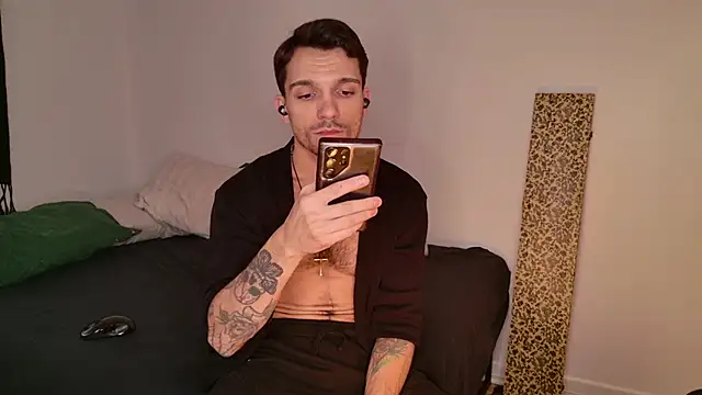 JackDesFeux online show from September 12, 2025, 10:48 am