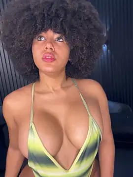 Snapshot of kendall_coxx chatting on November 30, 2025, 9:21 am kendall coxx online show from November 30, 2025, 9:21 am