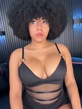 Snapshot of kendall_coxx chatting on December 17, 2025, 6:29 am kendall coxx online show from December 17, 2025, 6:29 am