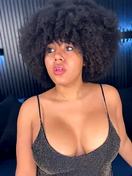 Snapshot of kendall_coxx chatting on December 3, 2025, 5:41 am kendall coxx online show from December 3, 2025, 5:41 am