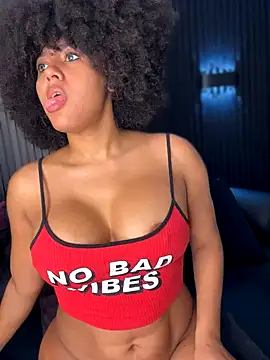 Snapshot of kendall_coxx chatting on December 2, 2025, 11:56 am kendall coxx online show from December 2, 2025, 11:56 am