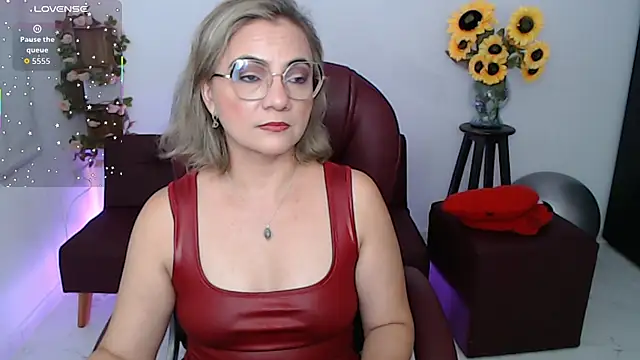 ana milf online show from April 30, 2026, 1:40 pm