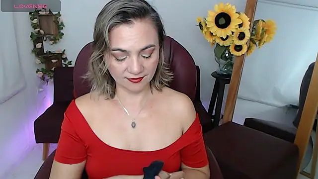 ana milf online show from July 30, 2026, 2:38 pm