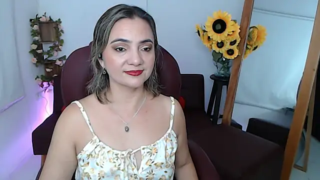 ana milf online show from July 14, 2026, 1:17 pm