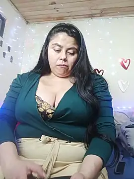 celestehot707rs online show from November 15, 2025, 8:46 pm