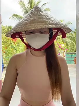 BabyThree  online show from October 27, 2025, 8:04 am