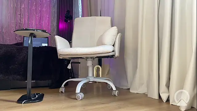 Snapshot of misskaassandraa chatting on July 31, 2026, 10:14 am misskaassandraa online show from July 31, 2026, 10:14 am