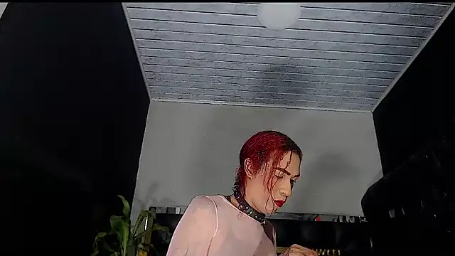 Kitie Petarda online show from October 22, 2025, 7:46 pm