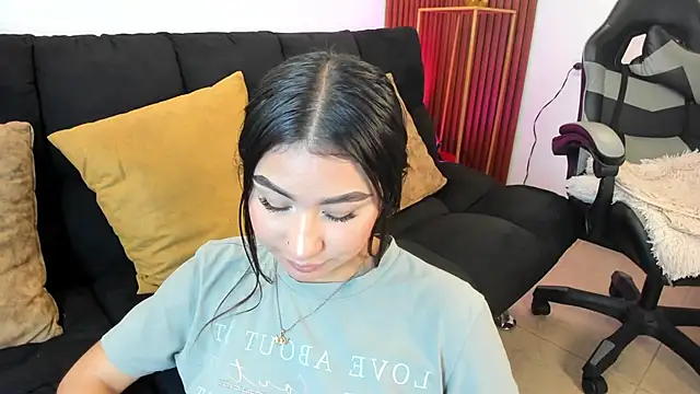 Zayda 1 online show from September 29, 2025, 7:41 pm