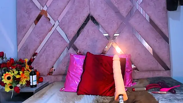 chanel hot 001 online show from March 12, 2025, 3:51 pm