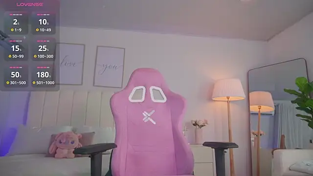 Cristall Bunny online show from April 10, 2026, 12:06 am