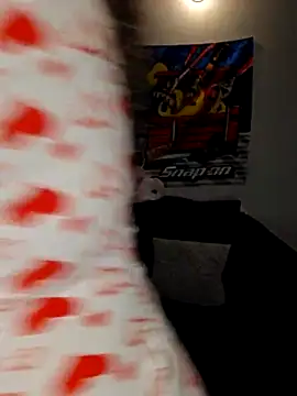 ladycreamypr2 online show from April 12, 2026, 9:29 pm