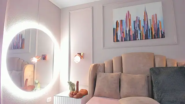 aria greco online show from March 19, 2025, 9:49 am