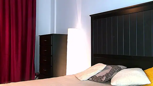 Yanira Muslim online show from October 1, 2025, 4:17 am