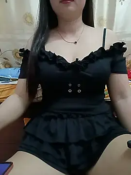 NgocQuyen2K online show from August 4, 2026, 10:25 pm