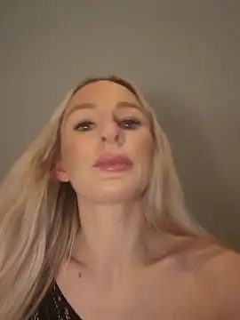 Liana Lou online show from February 16, 2025, 4:53 pm