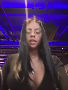 mariana lopez1 online show from September 23, 2025, 10:06 pm