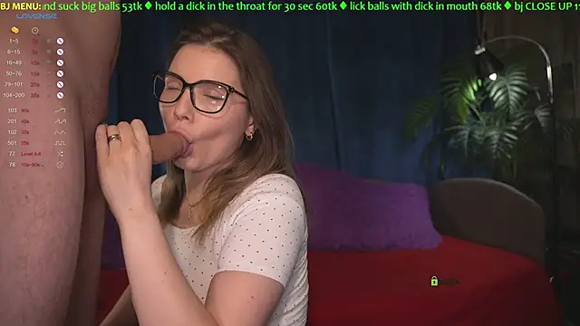 Snapshot of helena_play chatting on June 1, 2026, 9:47 pm helena play online show from June 1, 2026, 9:47 pm