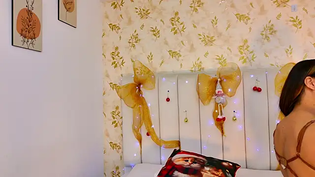 Sara Desire online show from December 14, 2025, 12:22 pm