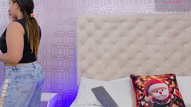 Sara Desire online show from November 25, 2025, 12:16 pm