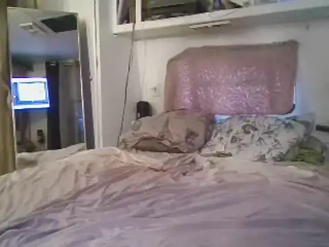 allissonw13 online show from March 21, 2025, 2:18 pm