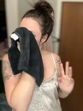 Blaze Baby online show from January 15, 2026, 4:32 pm