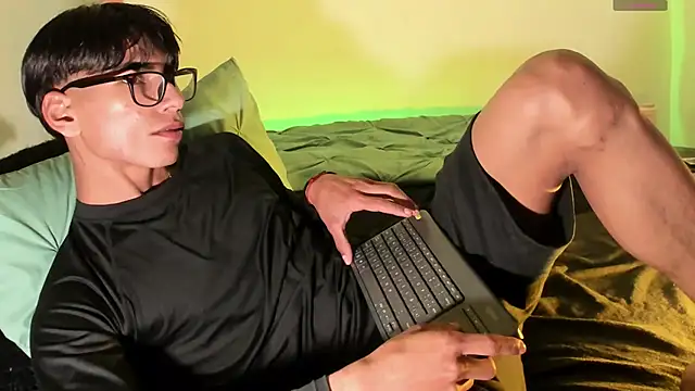 Teo skinny online show from March 22, 2025, 1:00 am