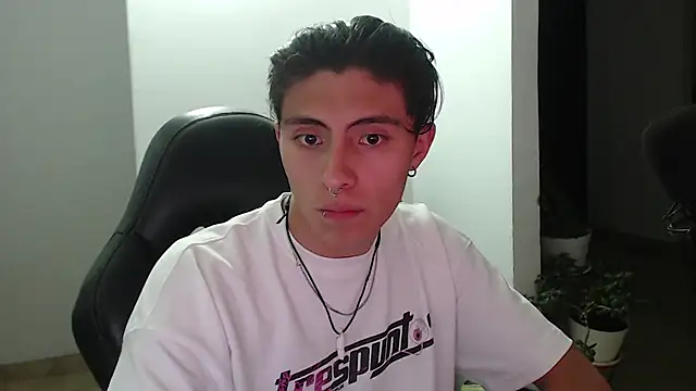 jay dimarco2 online show from September 22, 2025, 2:06 am