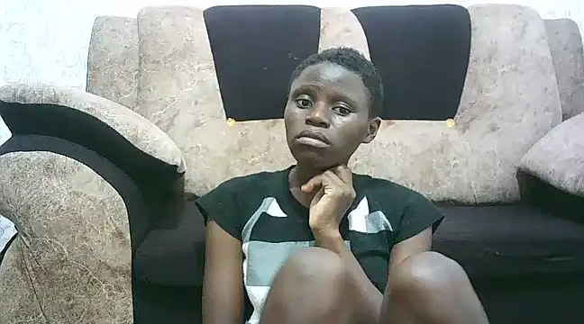 hottgirlval online show from March 11, 2025, 8:42 pm