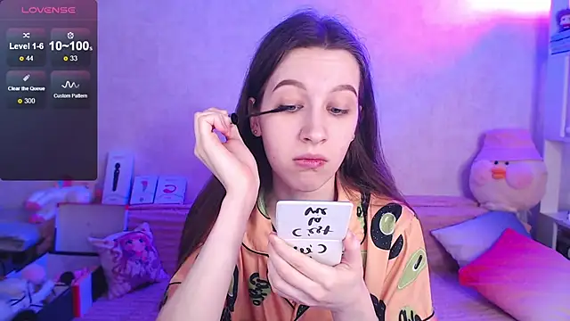 Snapshot of ur_kitty__ chatting on February 12, 2026, 5:07 am ur kitty online show from February 12, 2026, 5:07 am