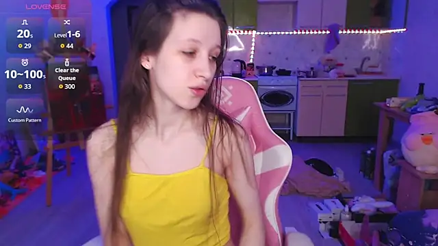 ur kitty   online show from April 25, 2026, 1:03 pm