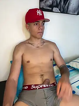 santiago sosa24 online show from May 8, 2026, 12:53 pm