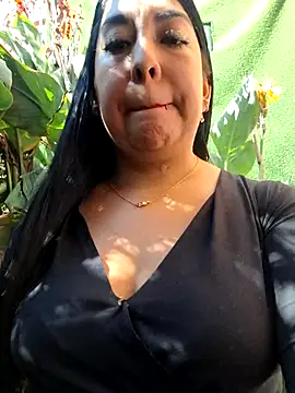 Bella keny online show from September 23, 2025, 1:29 pm