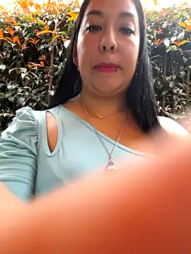 Bella keny online show from June 7, 2026, 3:50 pm