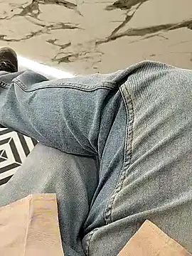 A man in public online show from October 13, 2025, 12:51 pm